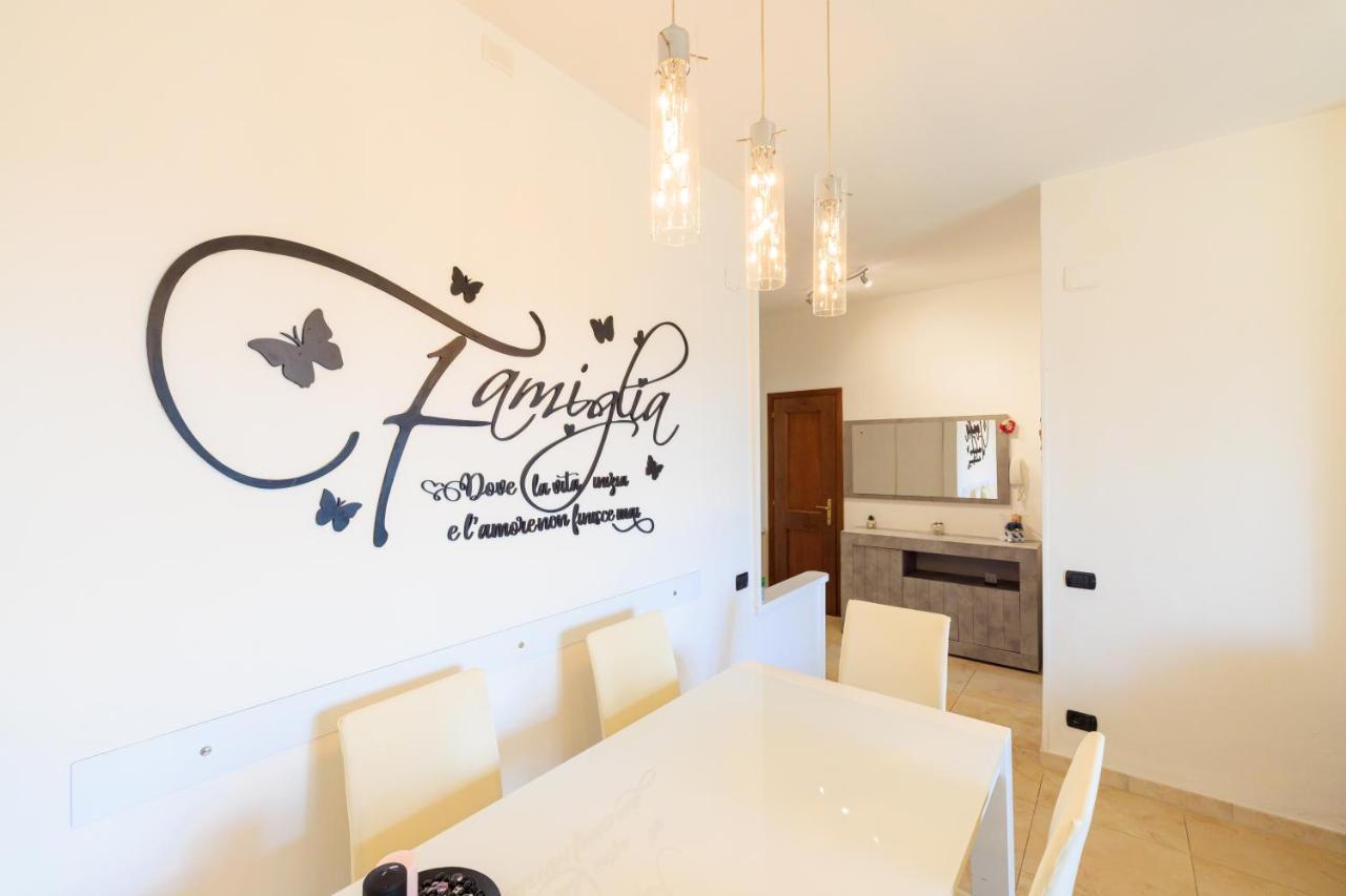 L' Essenziale Apartment ลีวอร์โน ภายนอก รูปภาพ